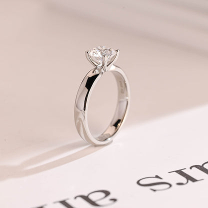 2.0 CT Round Cut Solitaire Moissanite Engagement Ring