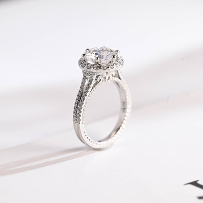 3.0 CT Round Cut Halo Moissanite Engagement Ring